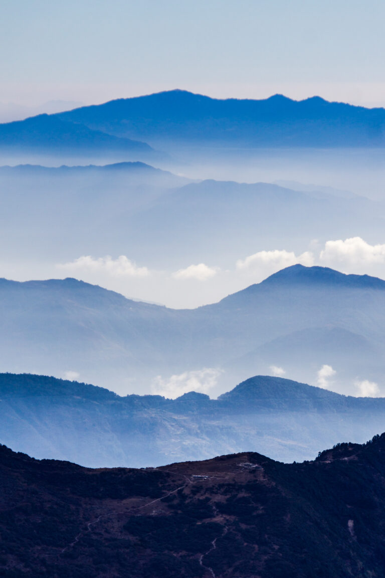 Dernier regard vers l'Est