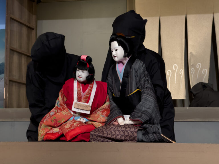 Les marionnettes d'Awa