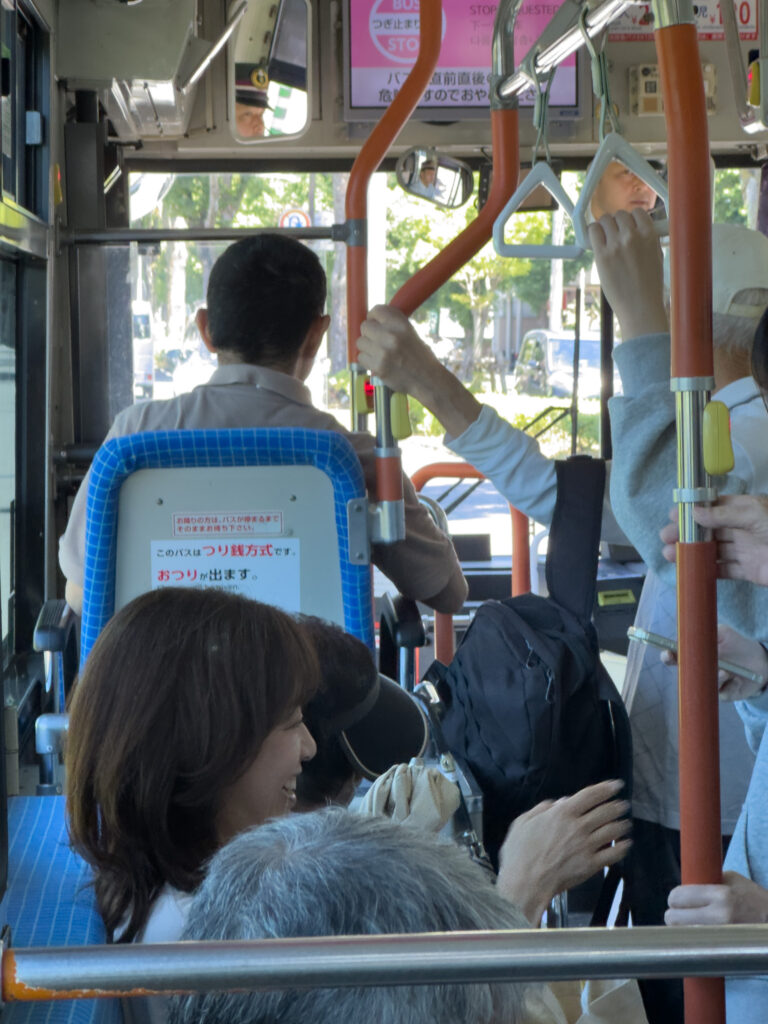 Tous dans le bus