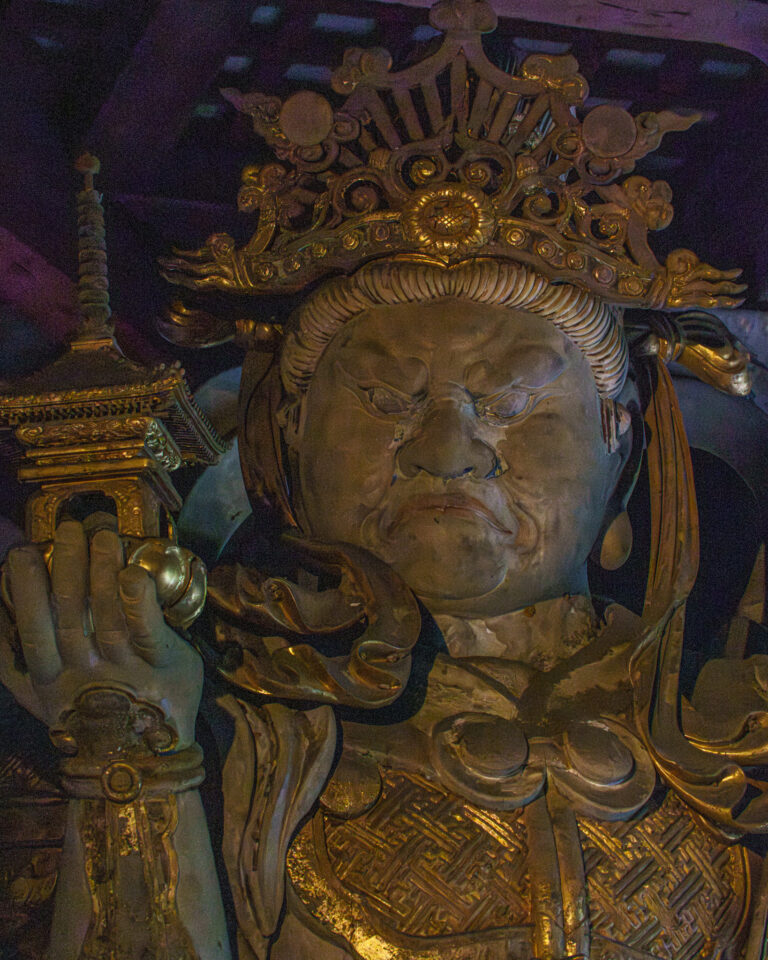 Le gardien à la pagode